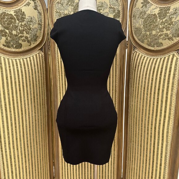 Victoria Beckham Body Conscious Cap Sleeve Fitted Knit Mini Dress in Black - Picture 5 of 12